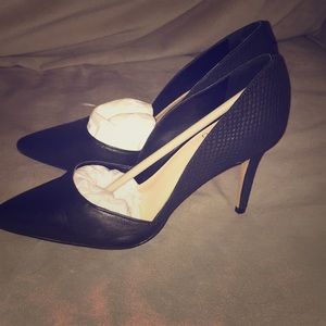 NWOT - Vince Camuto Heels
